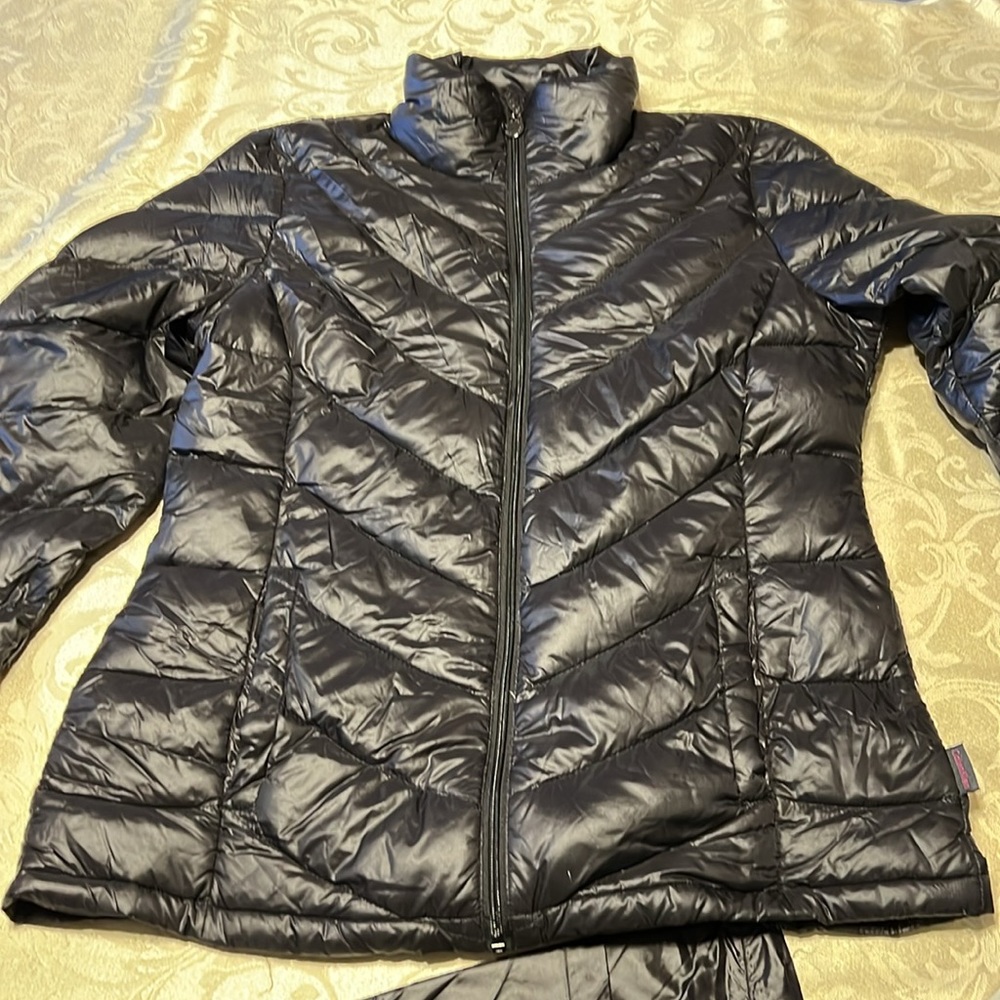 Calvin Klein Premium Down Jacket in Size Medium.